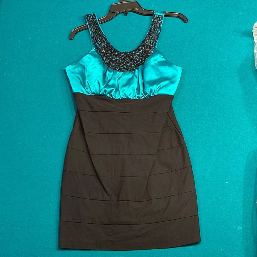 Juniors girls dress three pink hearts
